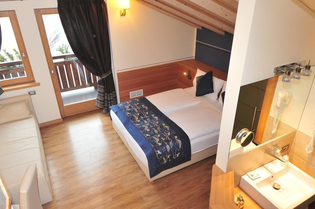 Hotel Bondi Livigno Exterior foto
