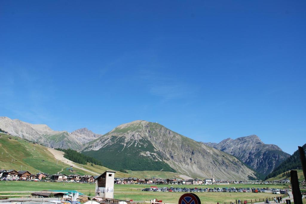 Hotel Bondi Livigno Exterior foto