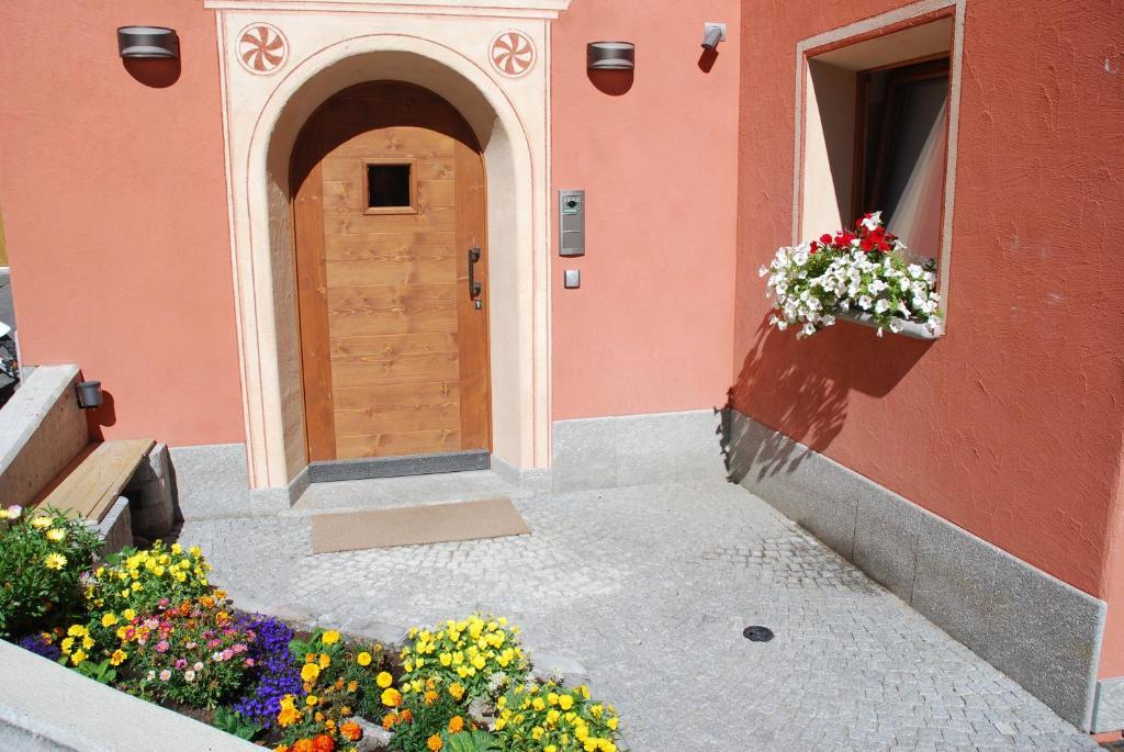 Hotel Bondi Livigno Exterior foto